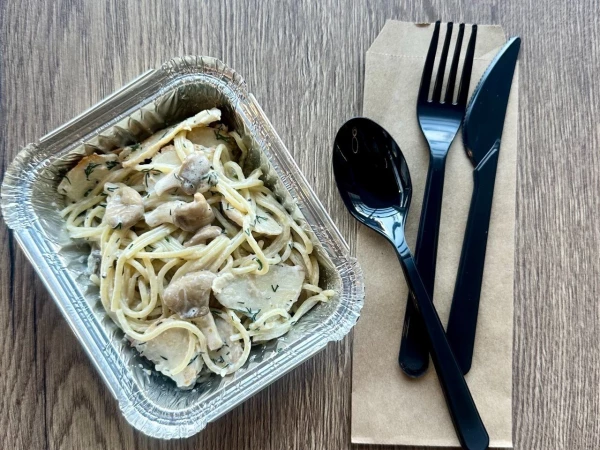 Спагетти курица с вешенками