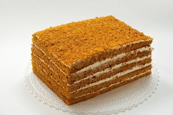 Медовик классический пирожное