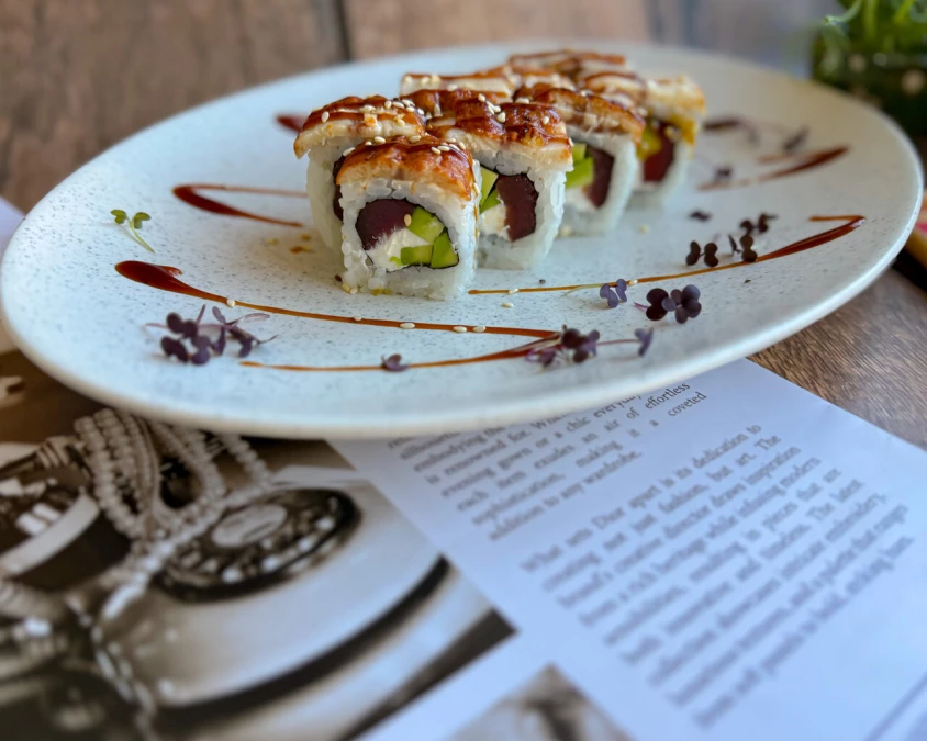 ролл Унаги-туна