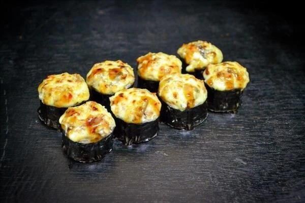 ролл Запеченный с угрем