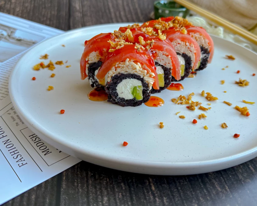 ролл Делюкс с тунцом