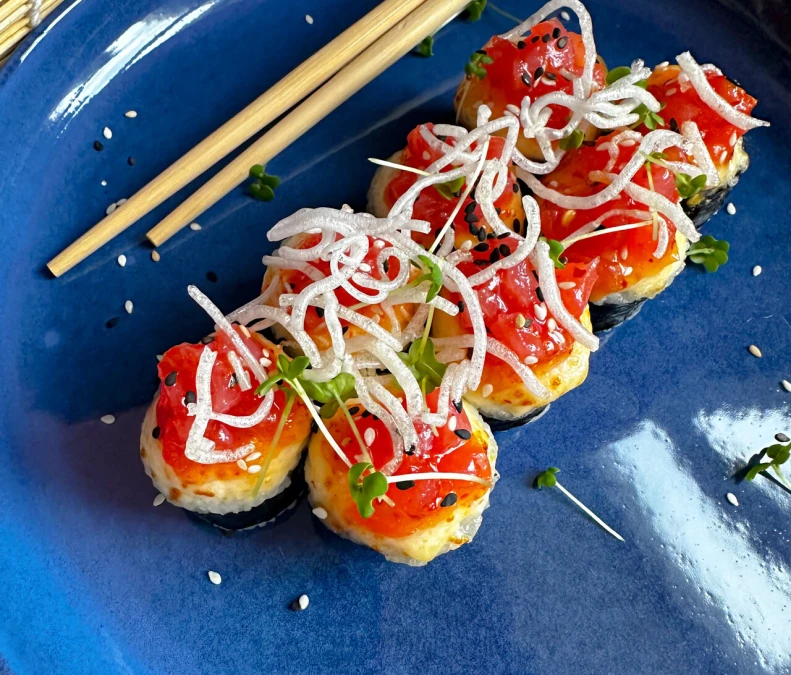 ролл Запеченный с сыром и тунцом