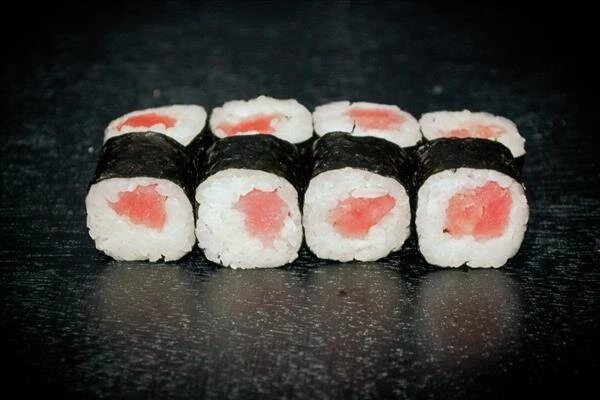 Маки-ролл с тунцом