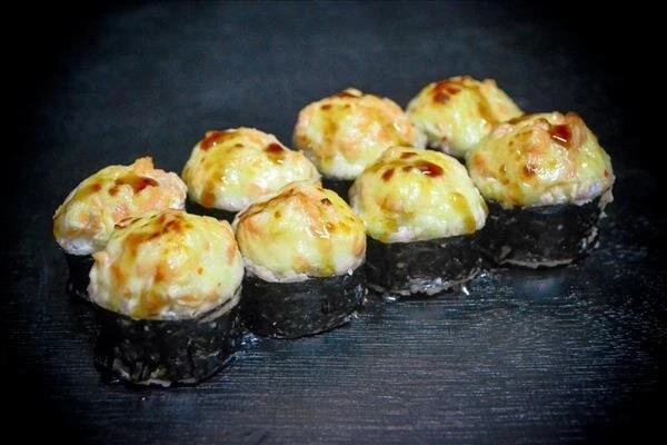 ролл Запеченный с лососем