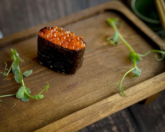 гункан Икура