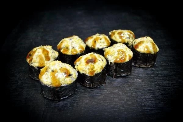 ролл Запеченный с мидиями