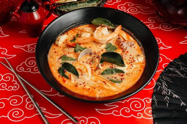 Том Ям с морепродуктами