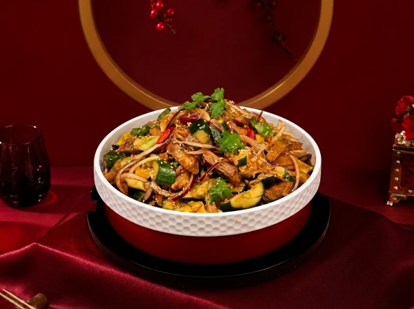 Салат с рулькой