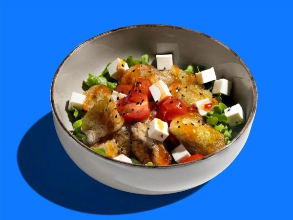 САЛАТ С КАРАМЕЛИЗИРОВАННЫМИ БАКЛАЖАНАМИ 