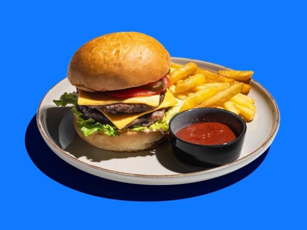 ДАБЛ БУРГЕР  С ГОВЯЖЕЙ КОТЛЕТОЙ 