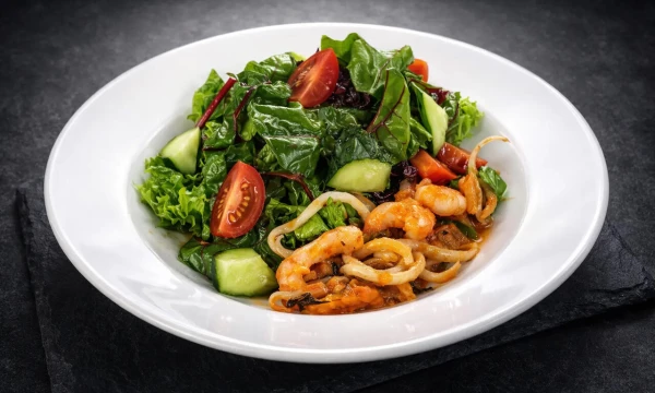 Салат из морепродуктов