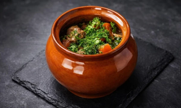 Жаркое со-свининой