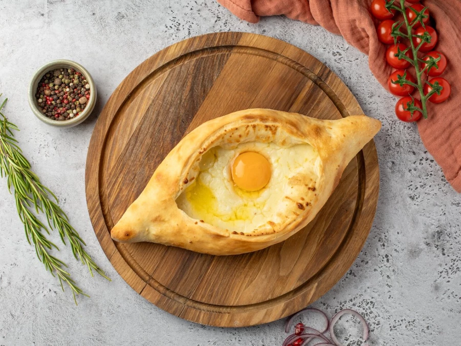 Хачапури по-аджарски