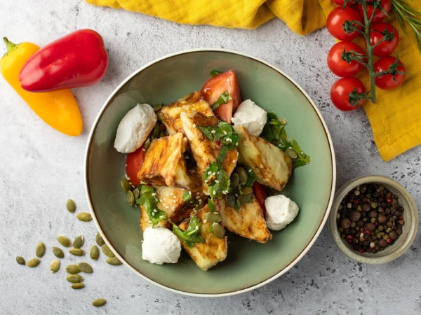 Салат с жареными баклажанами