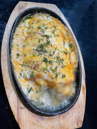 Красная рыба запеченная с картофелем