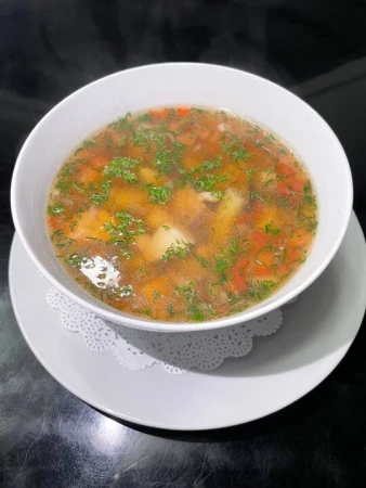 Уха из красной и белой рыбы