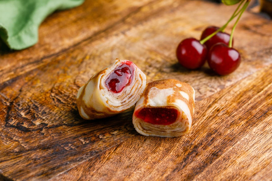 Блинчик с вишней