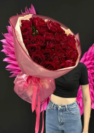 Букет из роз круглый