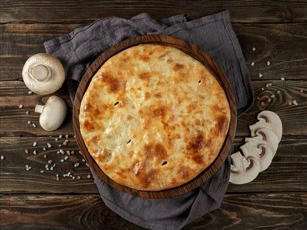 Осетинский пирог с картофелем и грибами