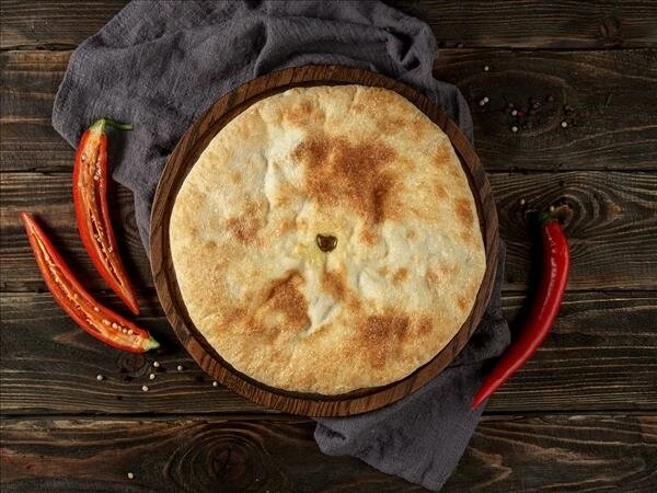 Осетинский пирог с рубленым мясом свинины