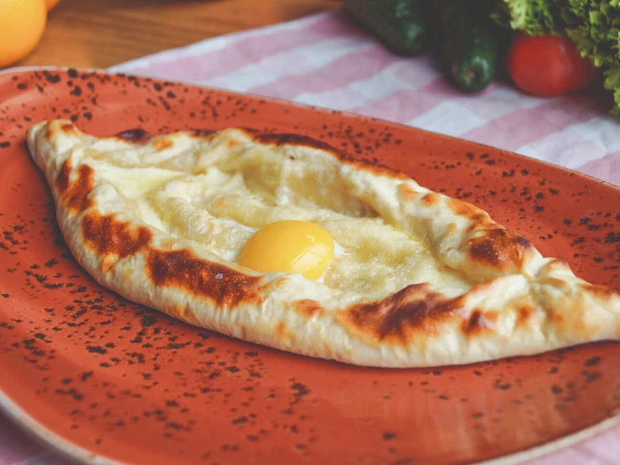 Хачапури по-аджарски