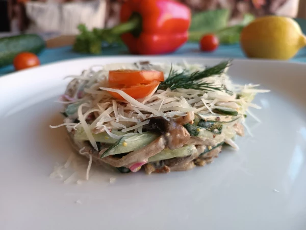 с курицей и жареными шампиньонами