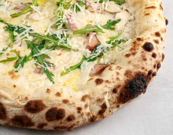 Пицца Пастрами из индейки с королевскими вешенками