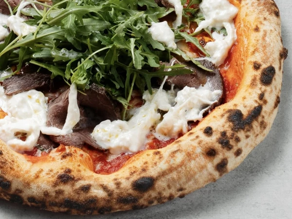 Пицца Ростбиф со страчателлой