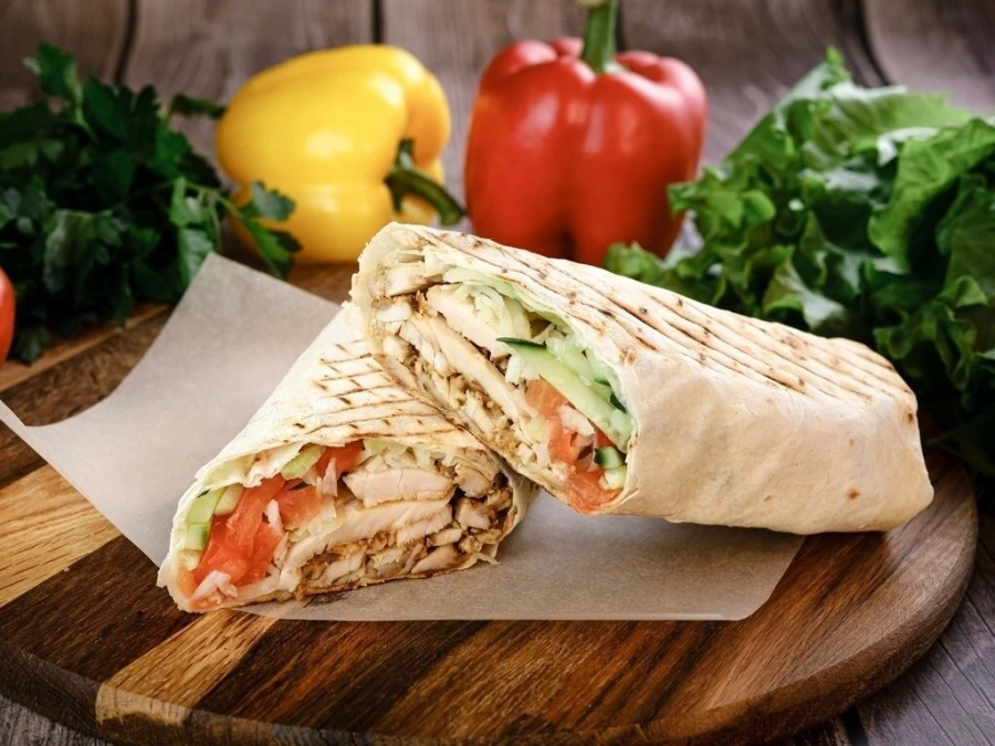 Шаурма куриная с сыром.