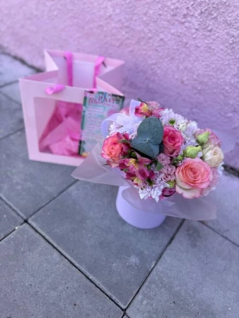 Композиция в коробочке с сумочкой