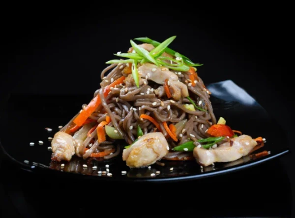 Соба с курицей 250г