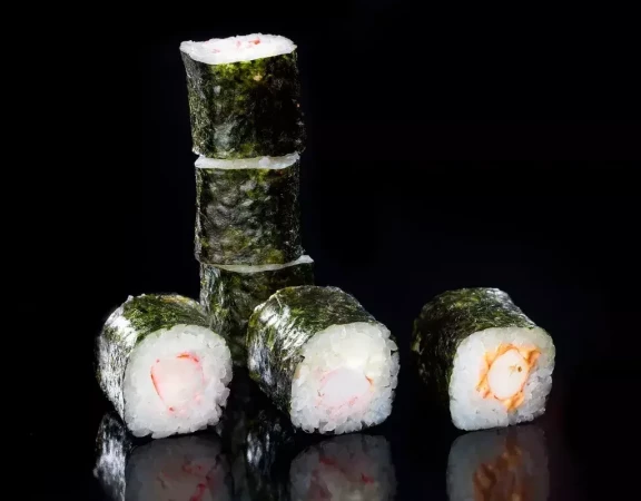 Ролл  с  креветкой