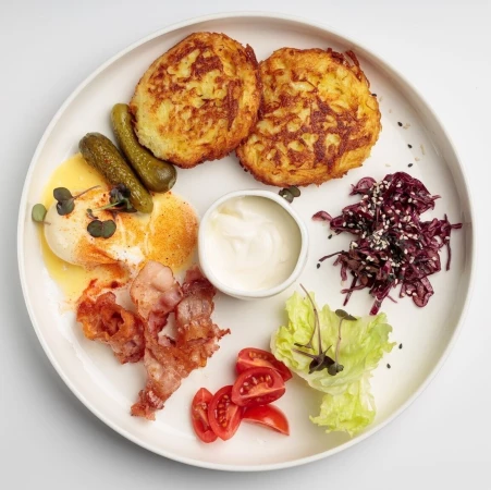 Завтрак с беконом