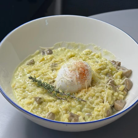 Зеленая каша с грибами