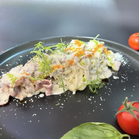 Спагетти Качо э пепе с окороком