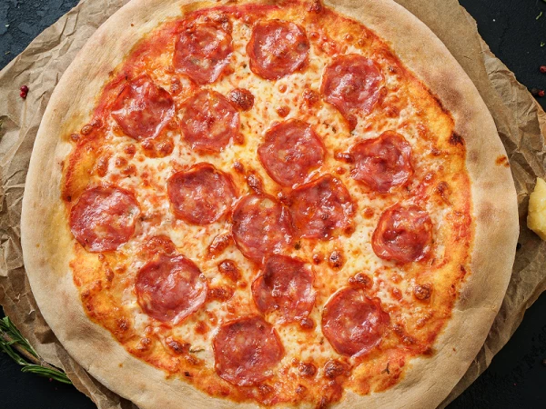 Пицца пепперони