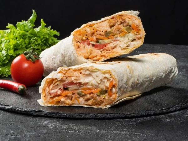 Куриная шаурма в сырном лаваше