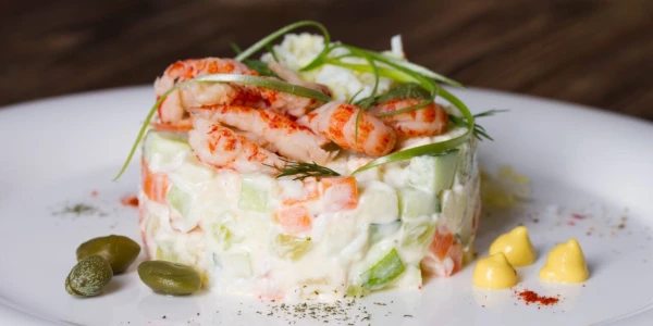 Оливье с креветками