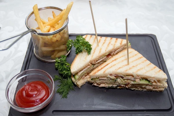 Сэндвич с ветчиной