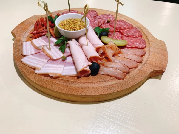 Мясное ассорти