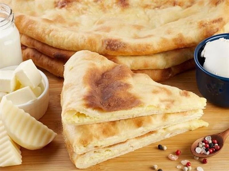 Осетинский пирог с картофелем и сыром