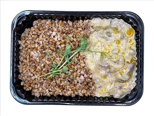 Печень куриная по-строгоновски с гречкой 120/200гр