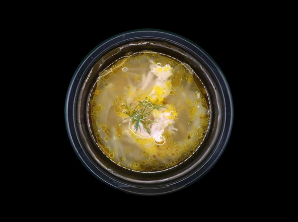 Суп куриный с консервированным горошком и яйцом 