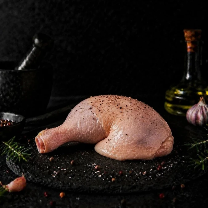 Окорочок домашней курицы охлажденный