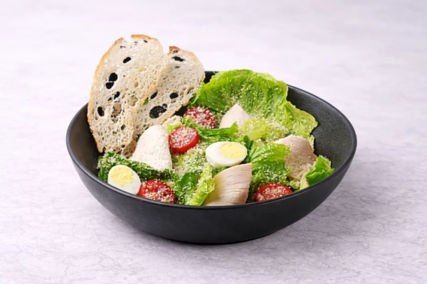 Цезарь с курицей