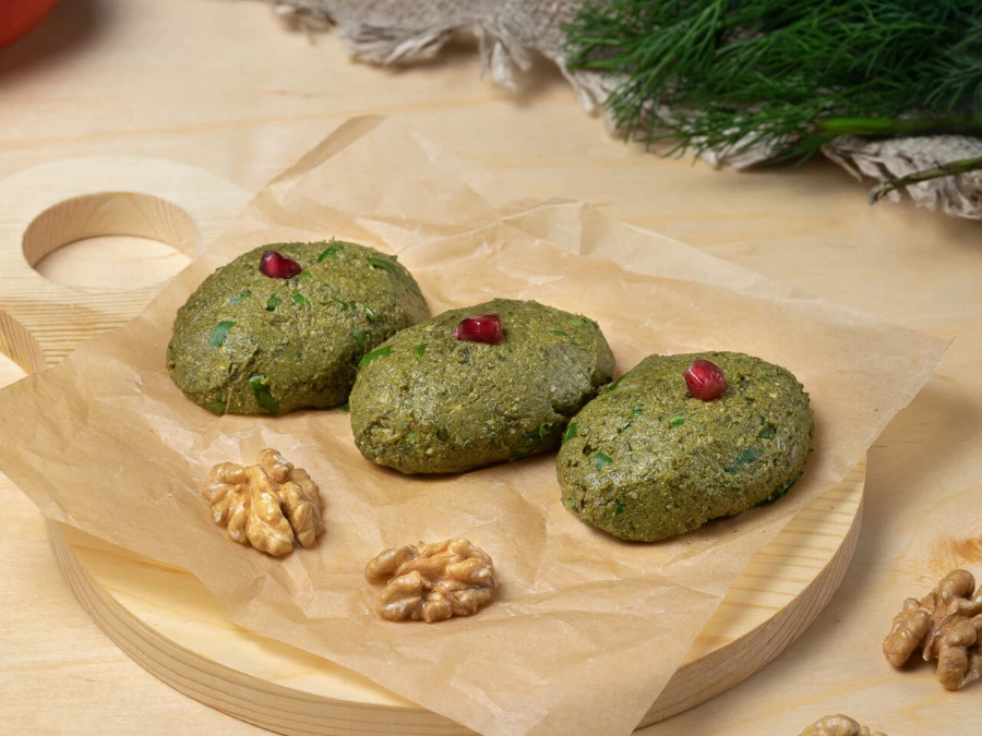 Пхали шпинат с орехами