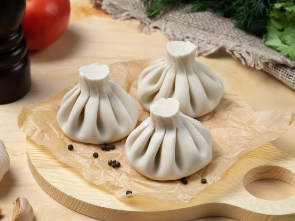 Хинкали с говядиной и свининой