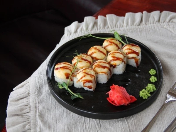 Ролл запеченный с курицей