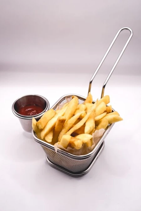 Картофель фри с кетчупом