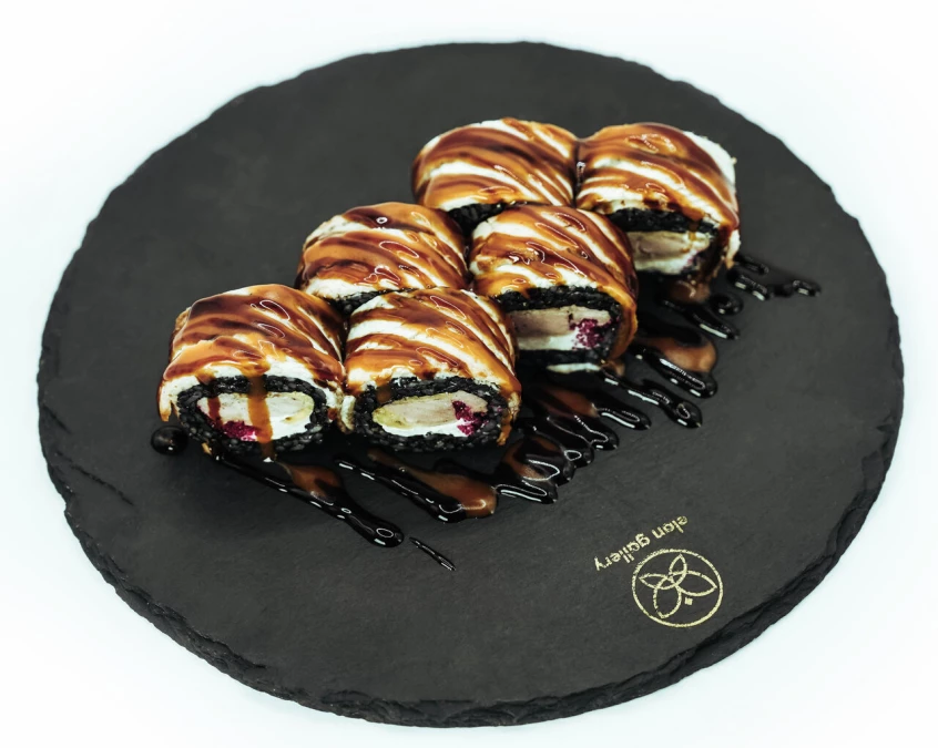 Ролл Куронаги